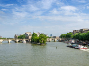 Stroll 3 Quarter of the Mint